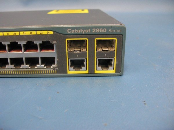 Cisco Catalyst 2960-24TC Switch verwaltet 24x10/100+2